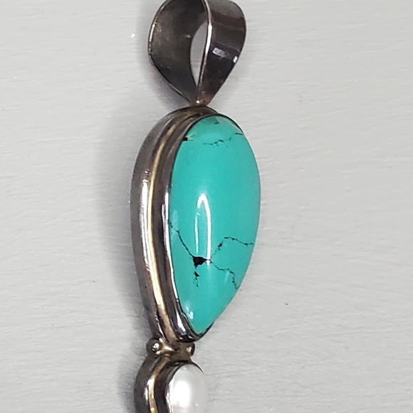 Turquoise Color Pendent 2 1/2 inches - Picture 3 of 6